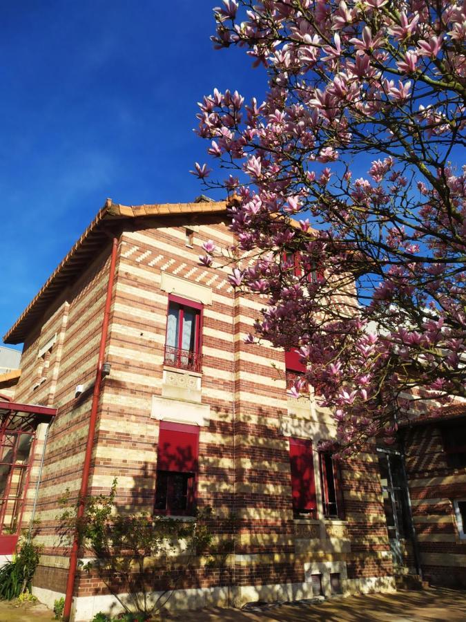 Bed and Breakfast L'Echappee Belle Шартр Экстерьер фото